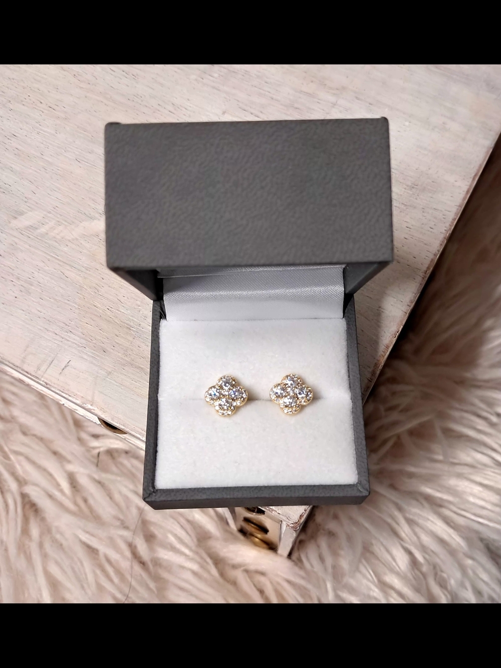14K Gold Vermeil Over 925 Sterling 0.8 CT Moissanite Clover Stud Earrings NWT